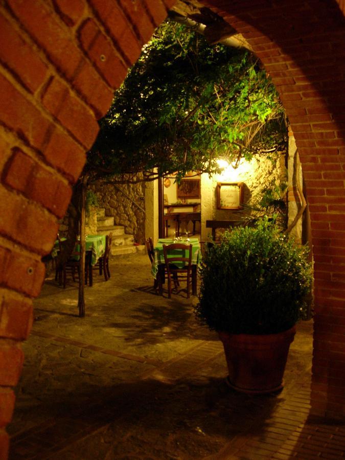 Отель La Caveja Pietravairano Экстерьер фото